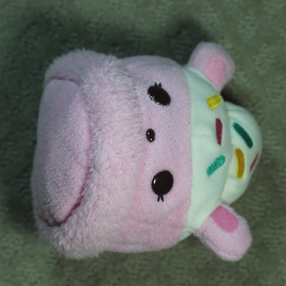Num Noms Plush pink cupcake with sprinkles - Picture 1 of 3
